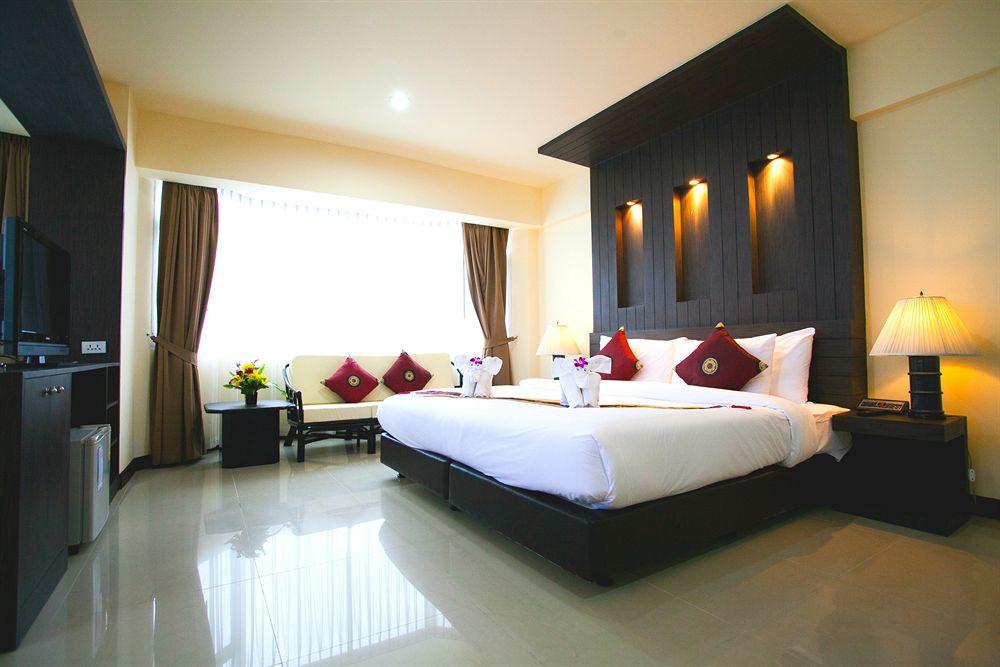 Sun City Pattaya Hotel Eksteriør billede