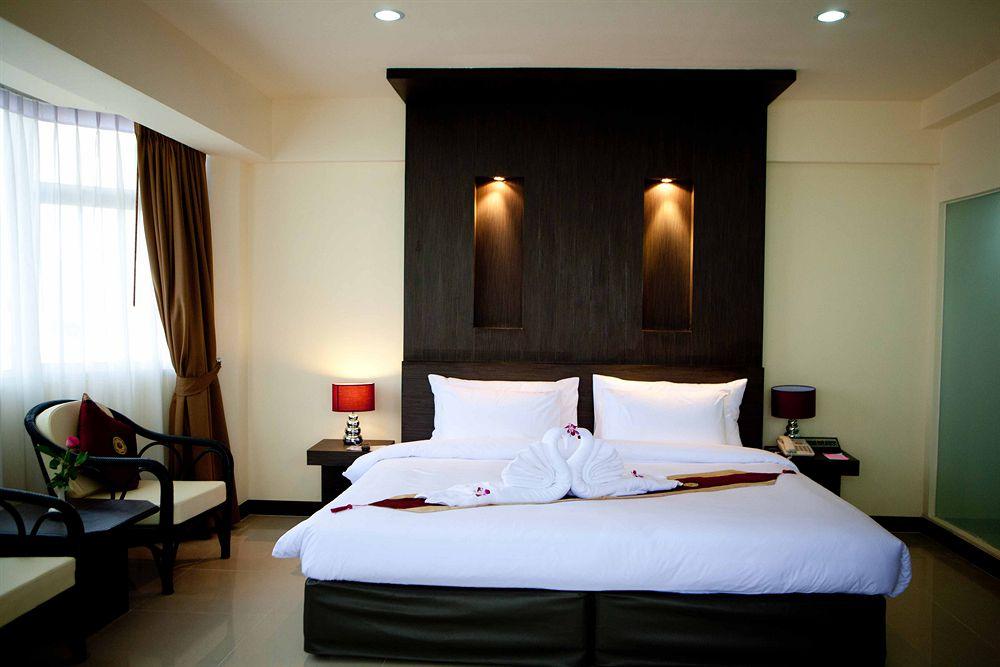 Sun City Pattaya Hotel Eksteriør billede