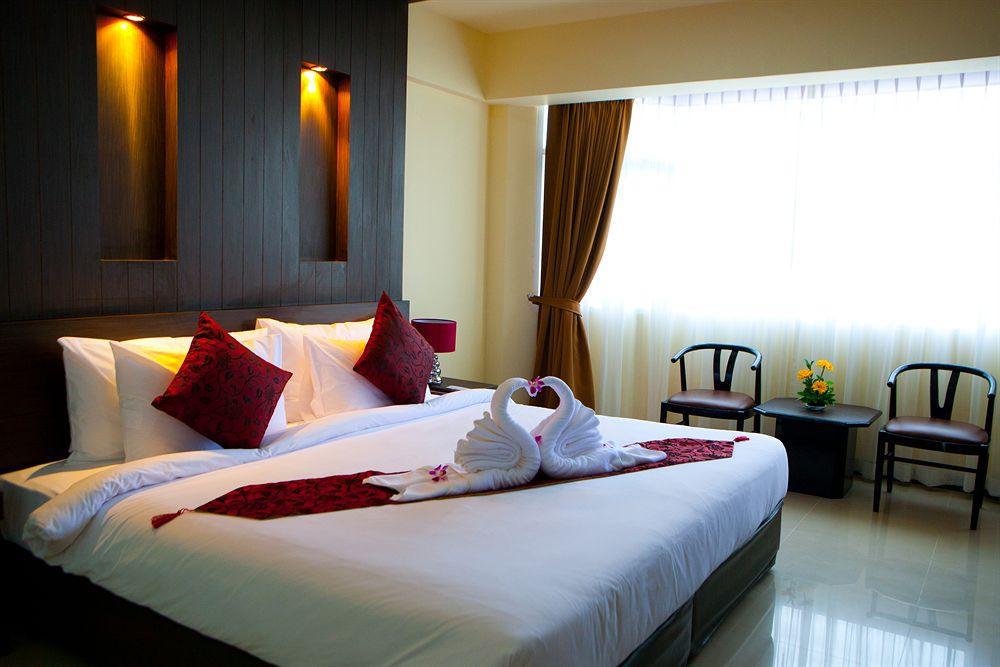 Sun City Pattaya Hotel Eksteriør billede