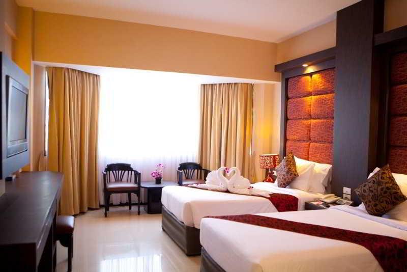 Sun City Pattaya Hotel Eksteriør billede
