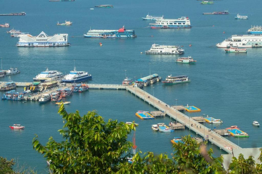 Sun City Pattaya Hotel Eksteriør billede