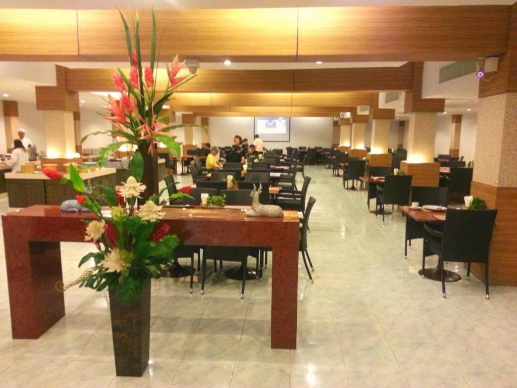 Sun City Pattaya Hotel Eksteriør billede