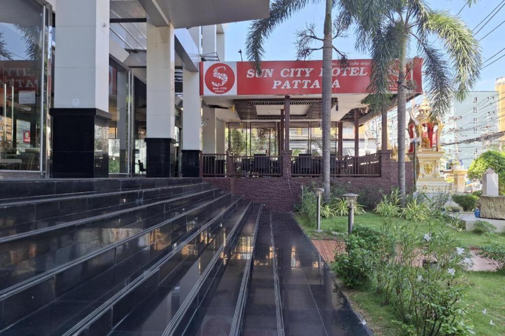 Sun City Pattaya Hotel Eksteriør billede