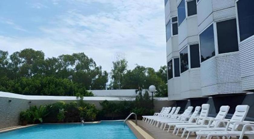 Sun City Pattaya Hotel Eksteriør billede