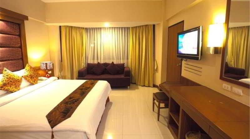 Sun City Pattaya Hotel Eksteriør billede